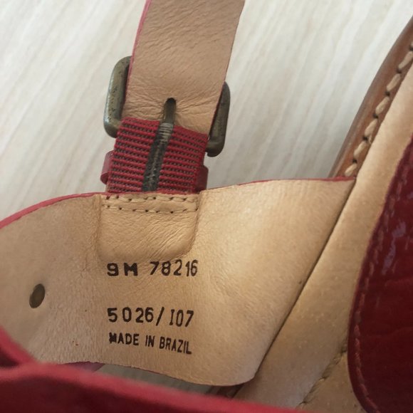 Wood heeled sandals - Picture 7 of 7